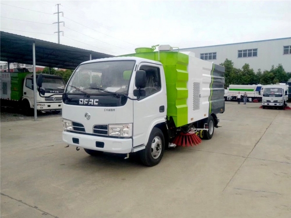 不上牌 东风D6 洗扫车