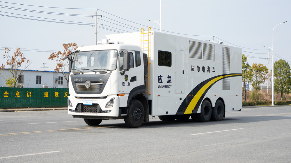 东风天龙应急电源车