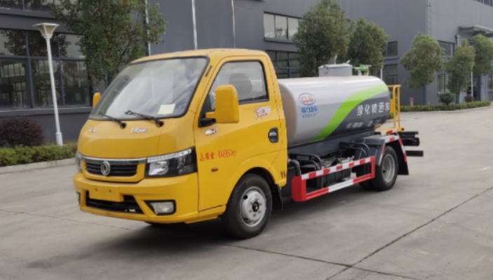 东风途逸2.5吨洒水车