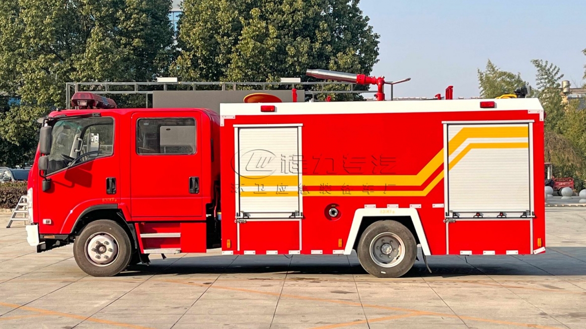 庆铃3.5吨泡沫消防车