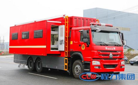 重汽24人宿营车