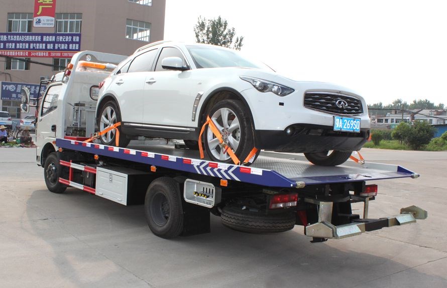 东风多利卡5.6米平板清障车