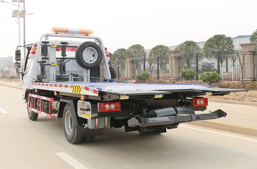 福田欧马蓝牌清障车