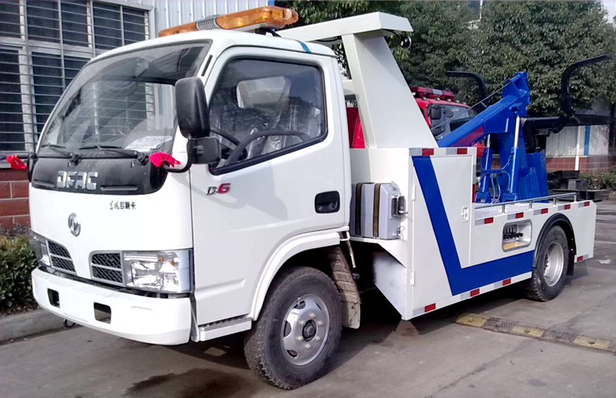 东风多利卡蓝牌一拖一清障车