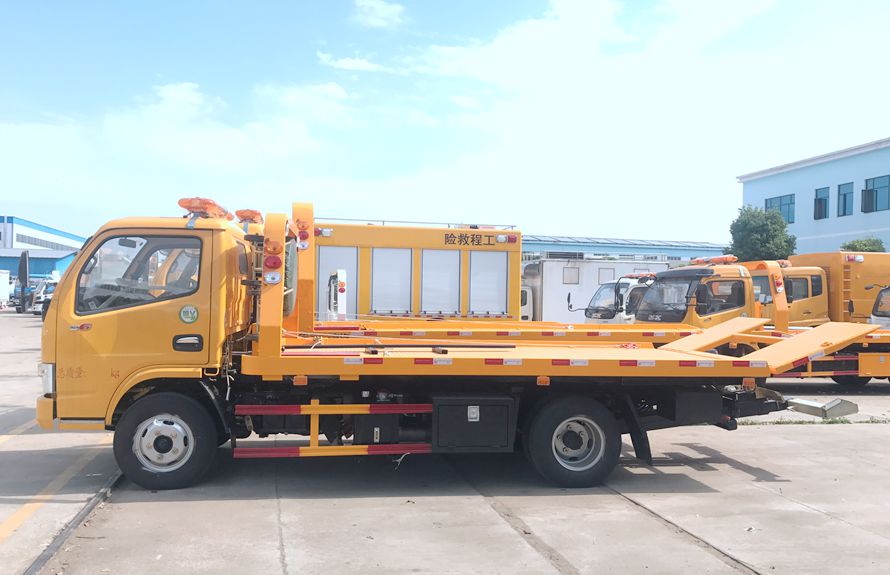 东风多利卡蓝牌一拖二清障车