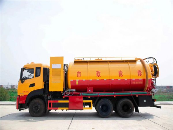 东风天龙22方清洗吸污车