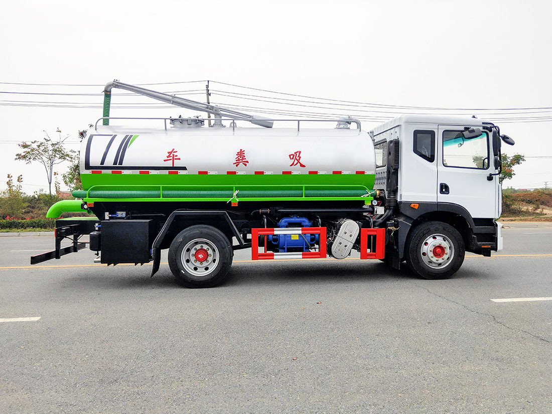 东风D9 12方吸粪车