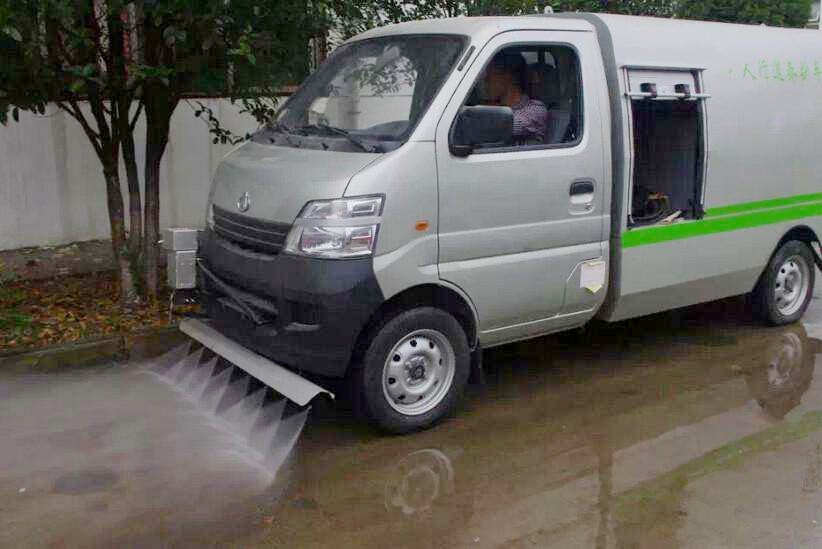 长安小型路面清洗养护车