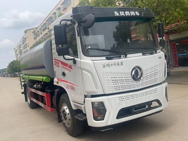 程力威牌CLW5180GSSCDP型洒水车