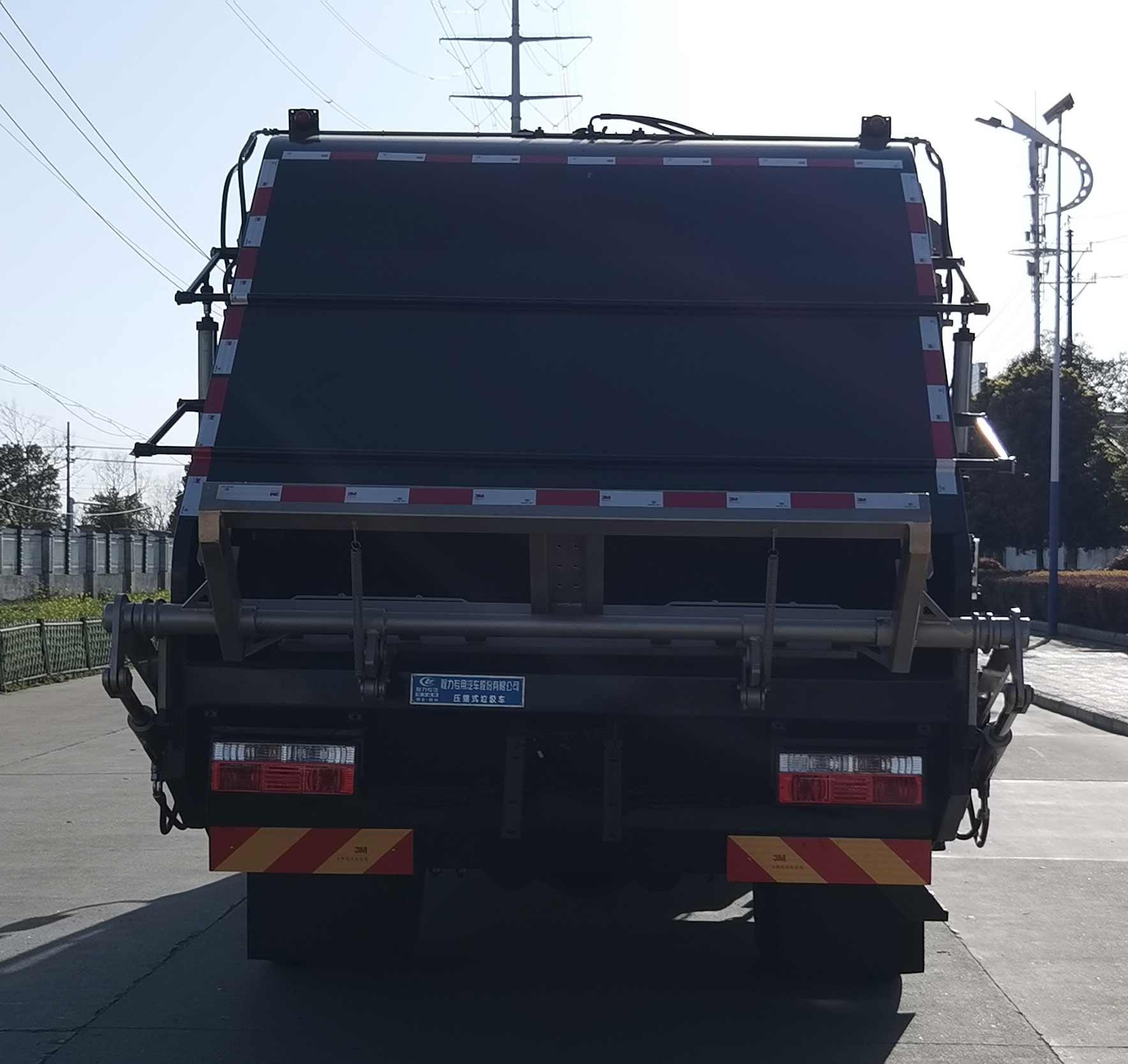 CLW5145ZYS6LZ型压缩式垃圾车公告照片5