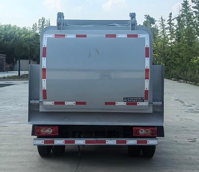 CLW5040TCABEV6ZS型纯电动餐厨垃圾车实拍2