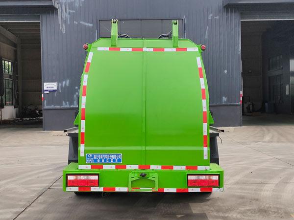 CLW5120TCADP型餐厨垃圾车实拍2