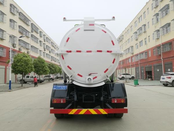 CLW5180TCAD6型餐厨垃圾车实拍2
